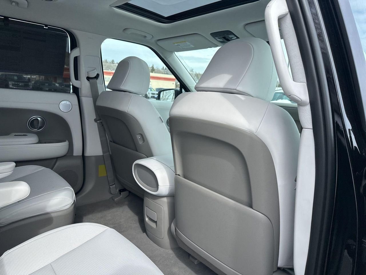 New 2026 Black Hyundai SEL Premium 7P image 111
