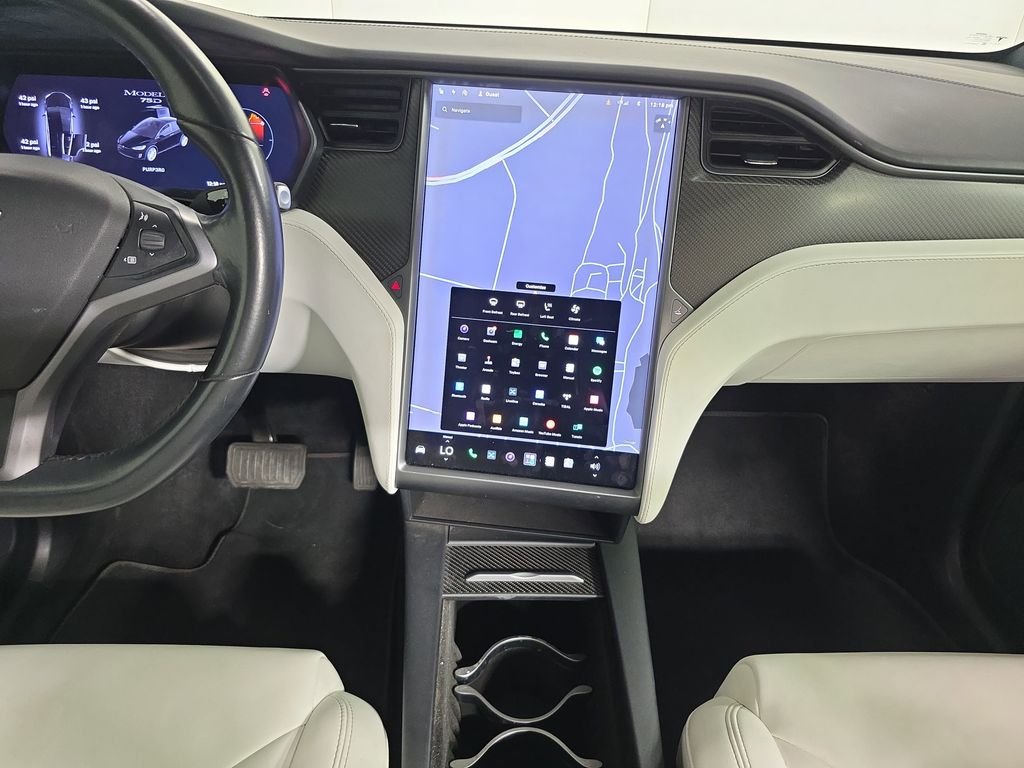 Used 2018  Tesla 75D image 16