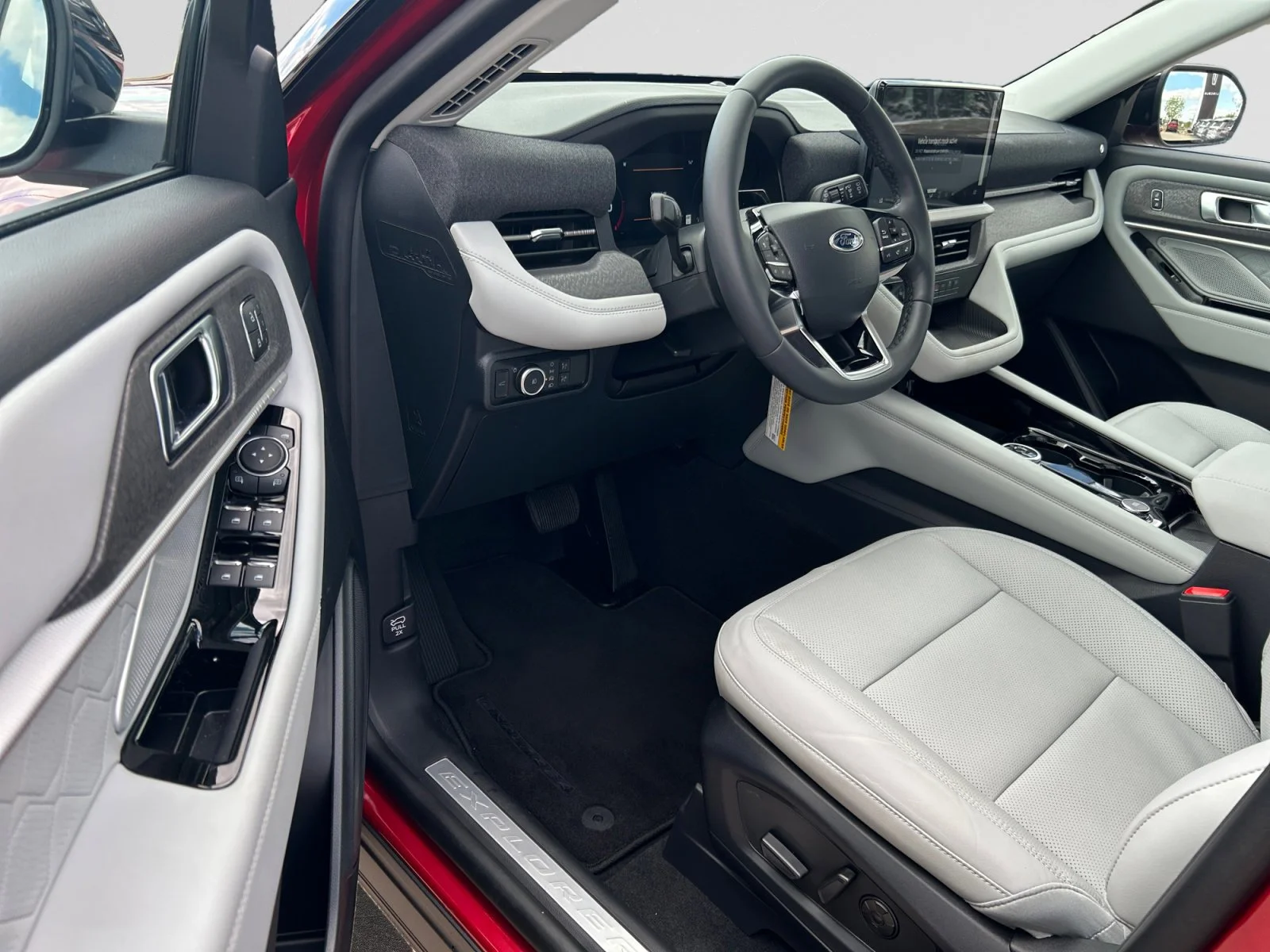 New 2026 Rapid Red Metallic Tinted Clearcoat Ford Platinum image 13