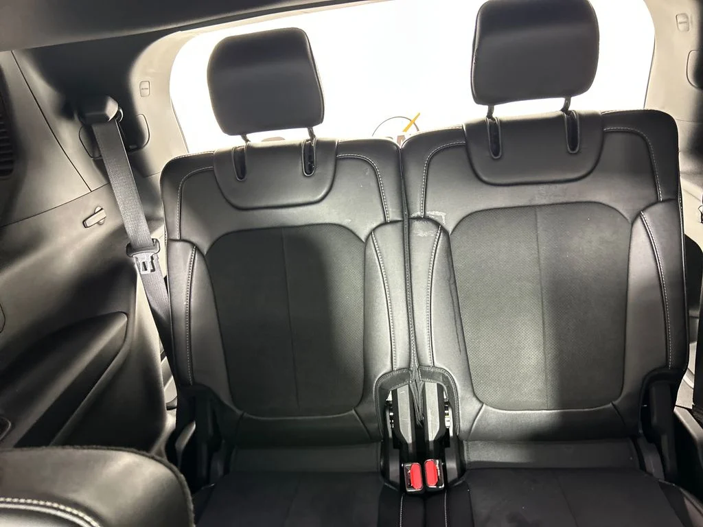 Used 2024 Silver Jeep Altitude X image 21