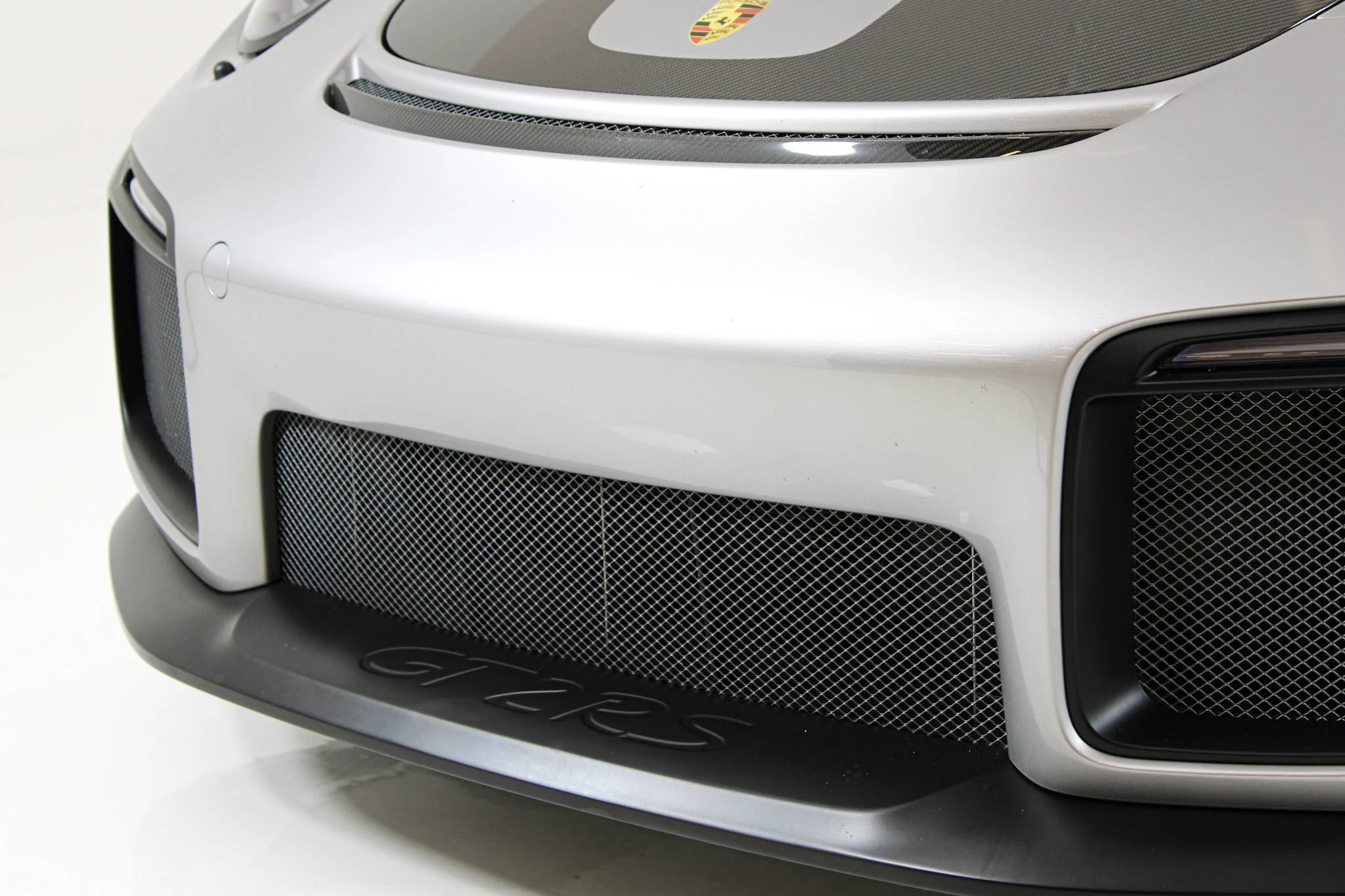 Used 2018 Silver Porsche GT2 RS Coupe image 14