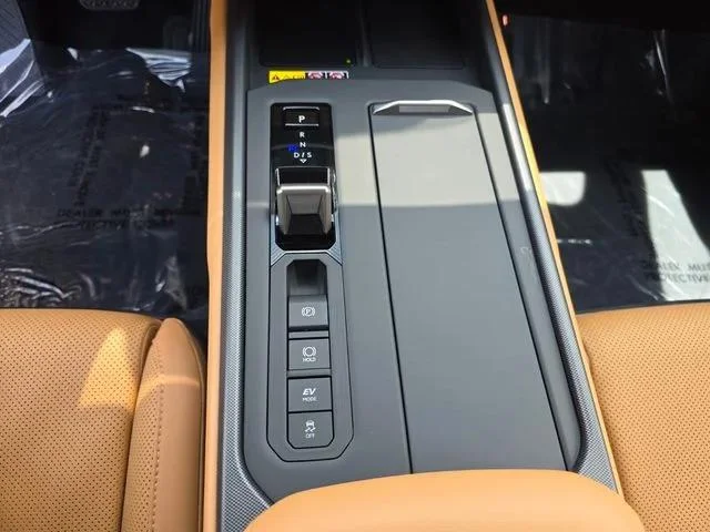 New 2026 Ultra White Lexus PREMIUM PLUS image 32