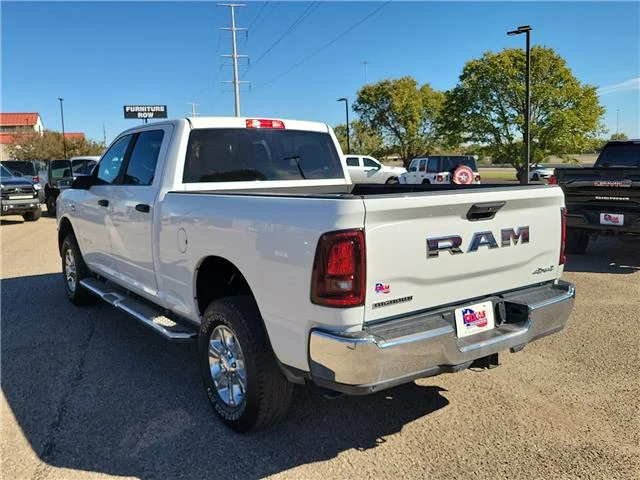 Used 2026 White RAM Big Horn 4x4 Crew Cab 6.3 ft. box 149 in. WB image 3