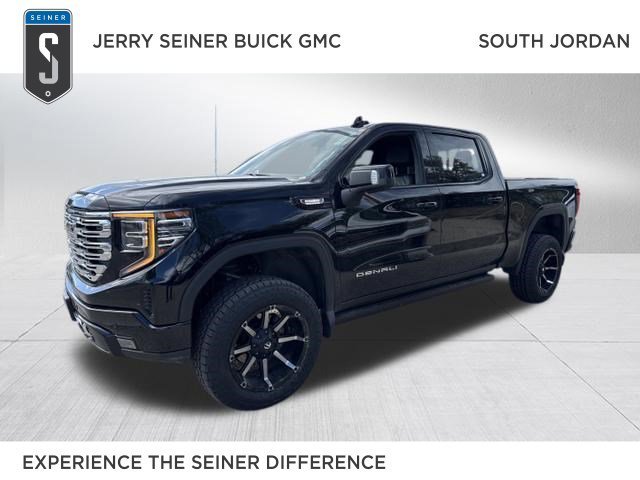 2023 GMC Sierra 4WD Crew Cab Short Box Denali's photo