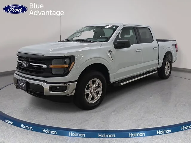 Certified Used 2025 White Metallic Ford XLT image 1