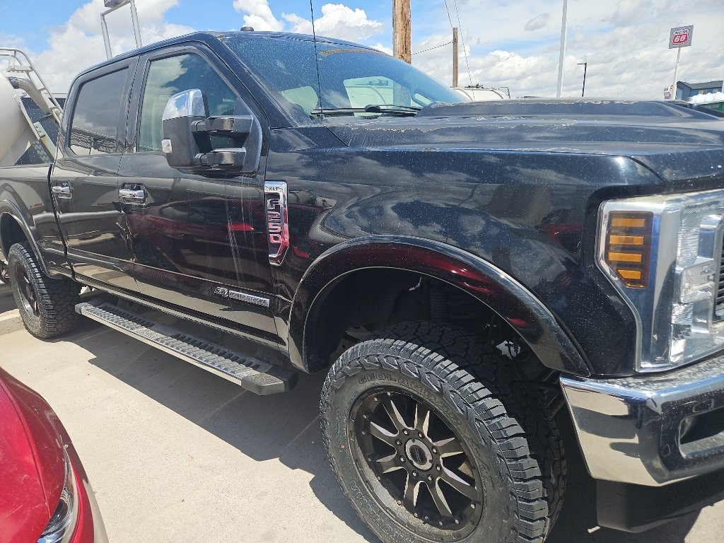 Used 2018 Shadow Black Ford XLT image 3