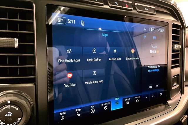 Used 2022 Oxford White Ford Lariat image 38