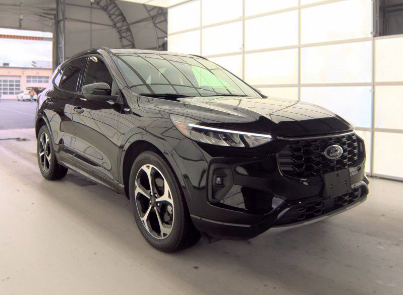 Used 2023 Black Ford ST-Line Select image 1