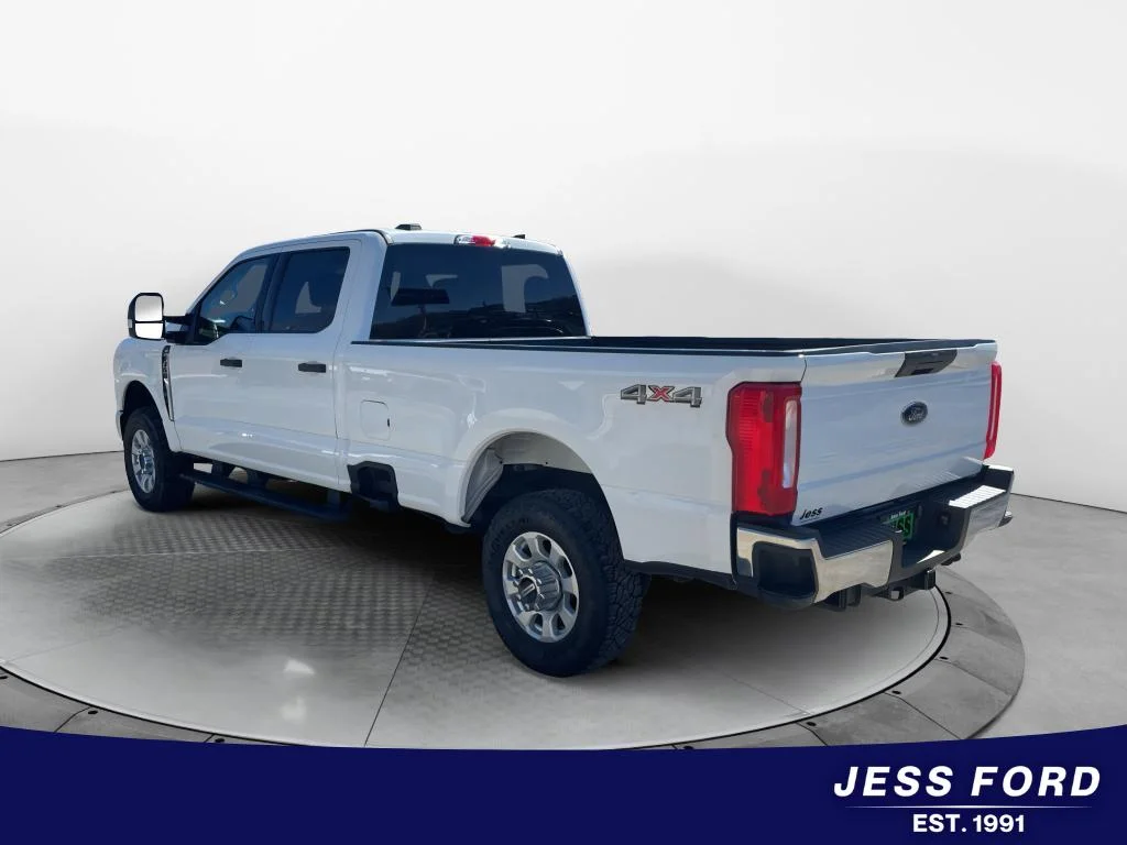Used 2024 White Ford XLT image 3