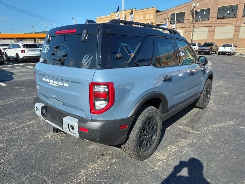 New 2026 Azure Gray Metallic Tri-Coat Ford Outer Banks® image 7