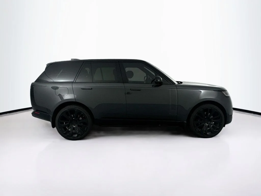 Certified Used 2023 Carpathian Grey Premium Metallic Land Rover SE image 4