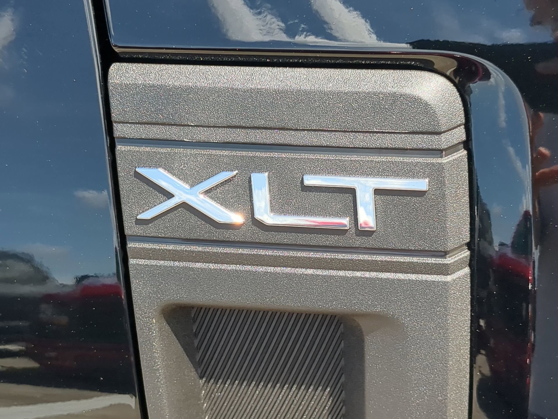 2025 Ford Maverick XLT - Photo 37
