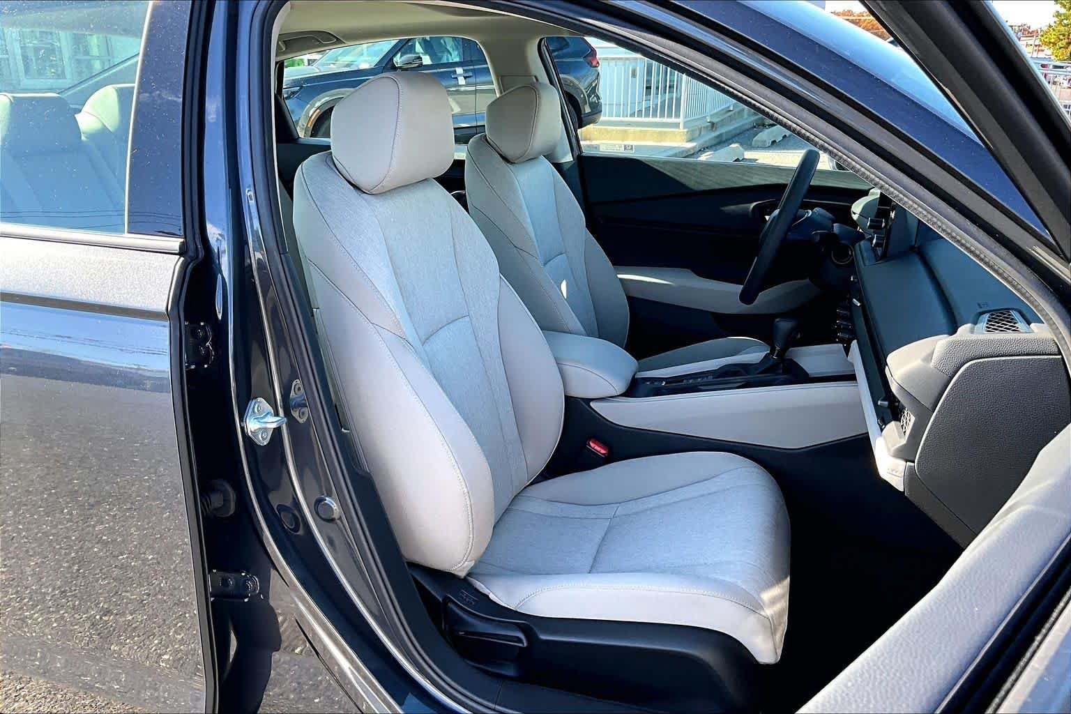 2025 Honda Accord SE - Photo 10