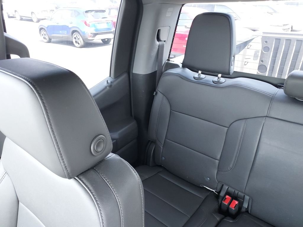 Used 2023 White Chevrolet WT image 12