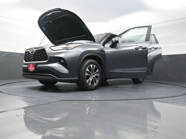 Used 2023 Gray Toyota XLE image 40