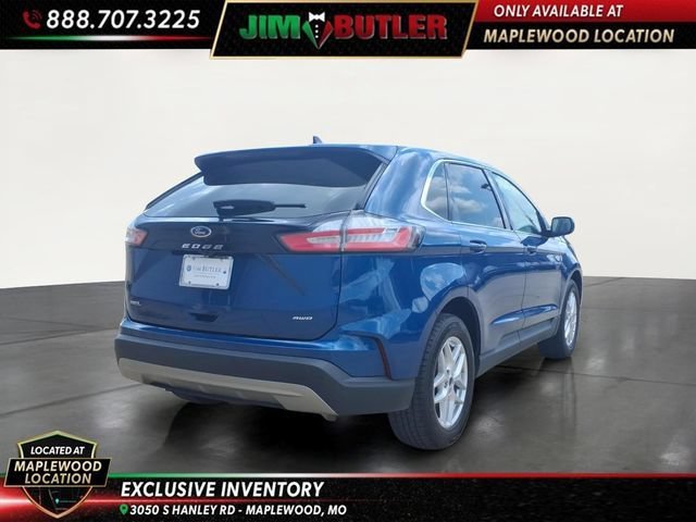 Used 2024  Ford SEL image 4