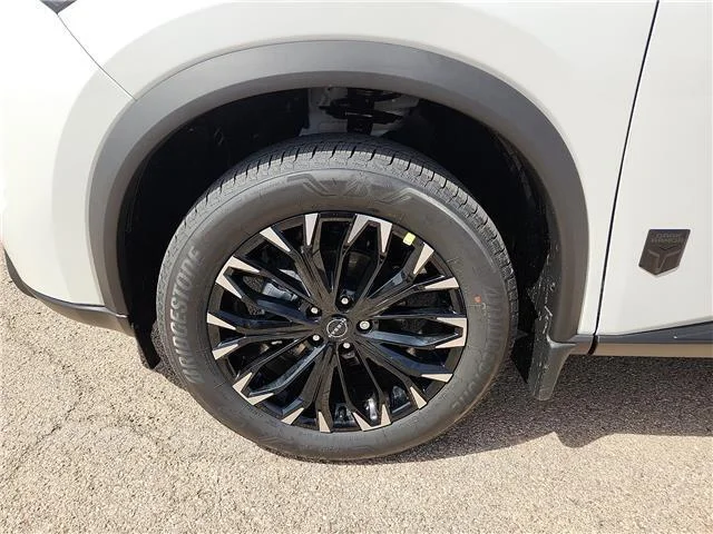 New 2026 QBE Everest WH Nissan Dark Armor Front-Wheel Drive 2026.5 image 5