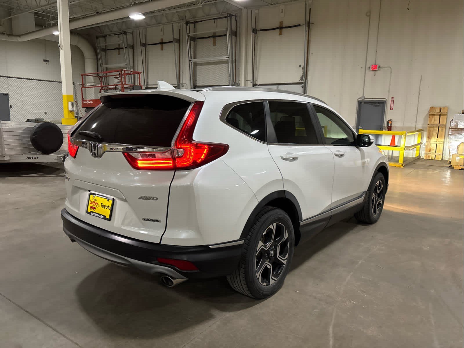 Used 2019 Platinum White Pearl Honda Touring image 6
