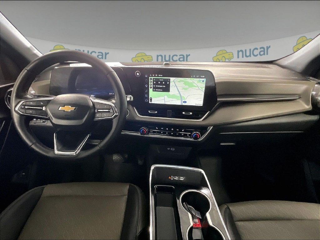 Used 2025 White Chevrolet LT image 21