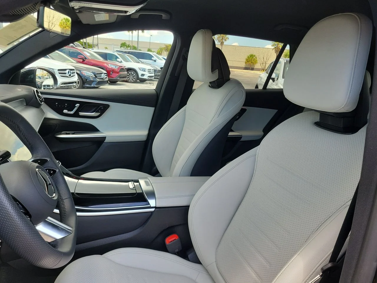 Used 2026 Black Mercedes-Benz GLC 300 image 20