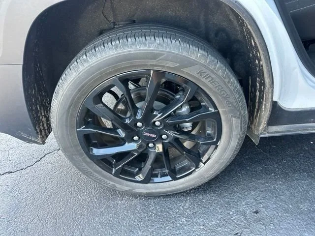 Certified Used 2024 Summit White GMC SLE image 12