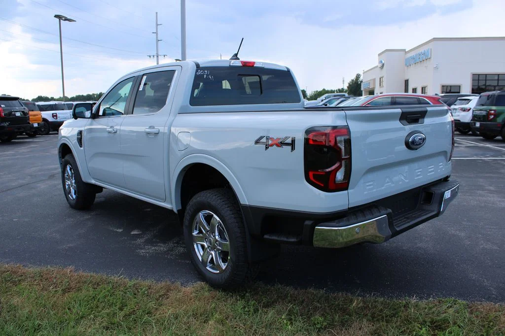 New 2026 Avalanche Ford Lariat® image 11