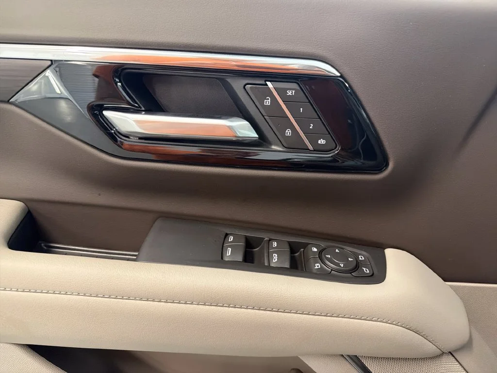 New 2027 Sterling Gray Metallic Chevrolet LT image 14