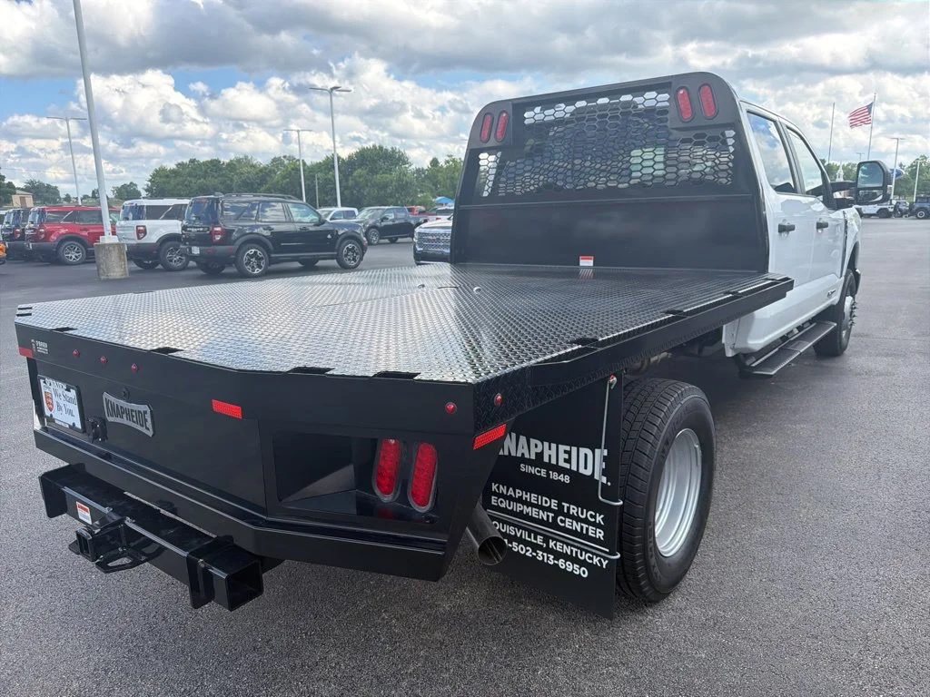 New 2026 Oxford White Ford F-350® XL image 5