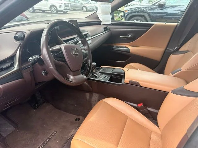 Used 2021 Silver Lexus 250 image 8