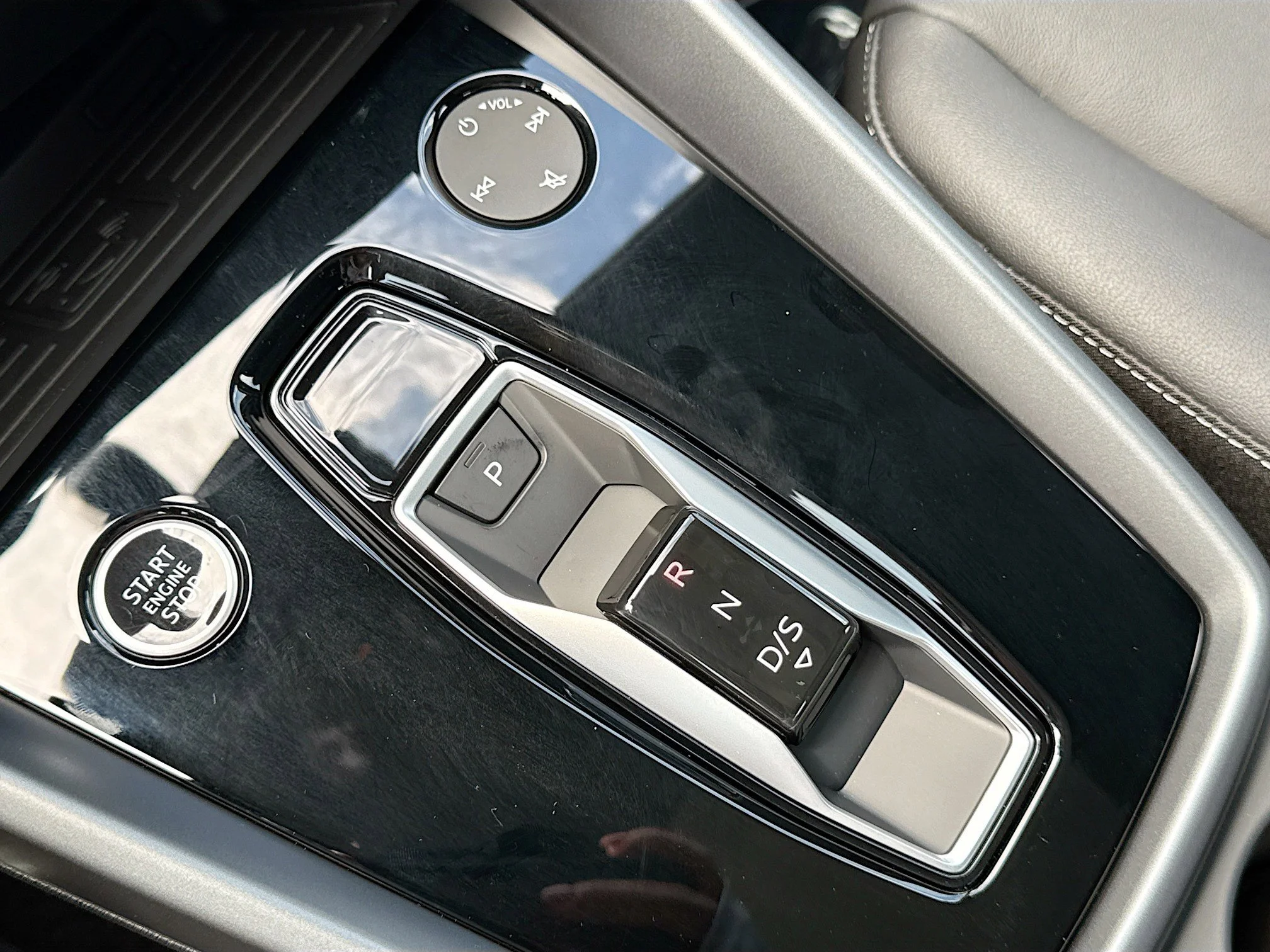 New 2026 Manhattan Gray Metallic Audi  image 27