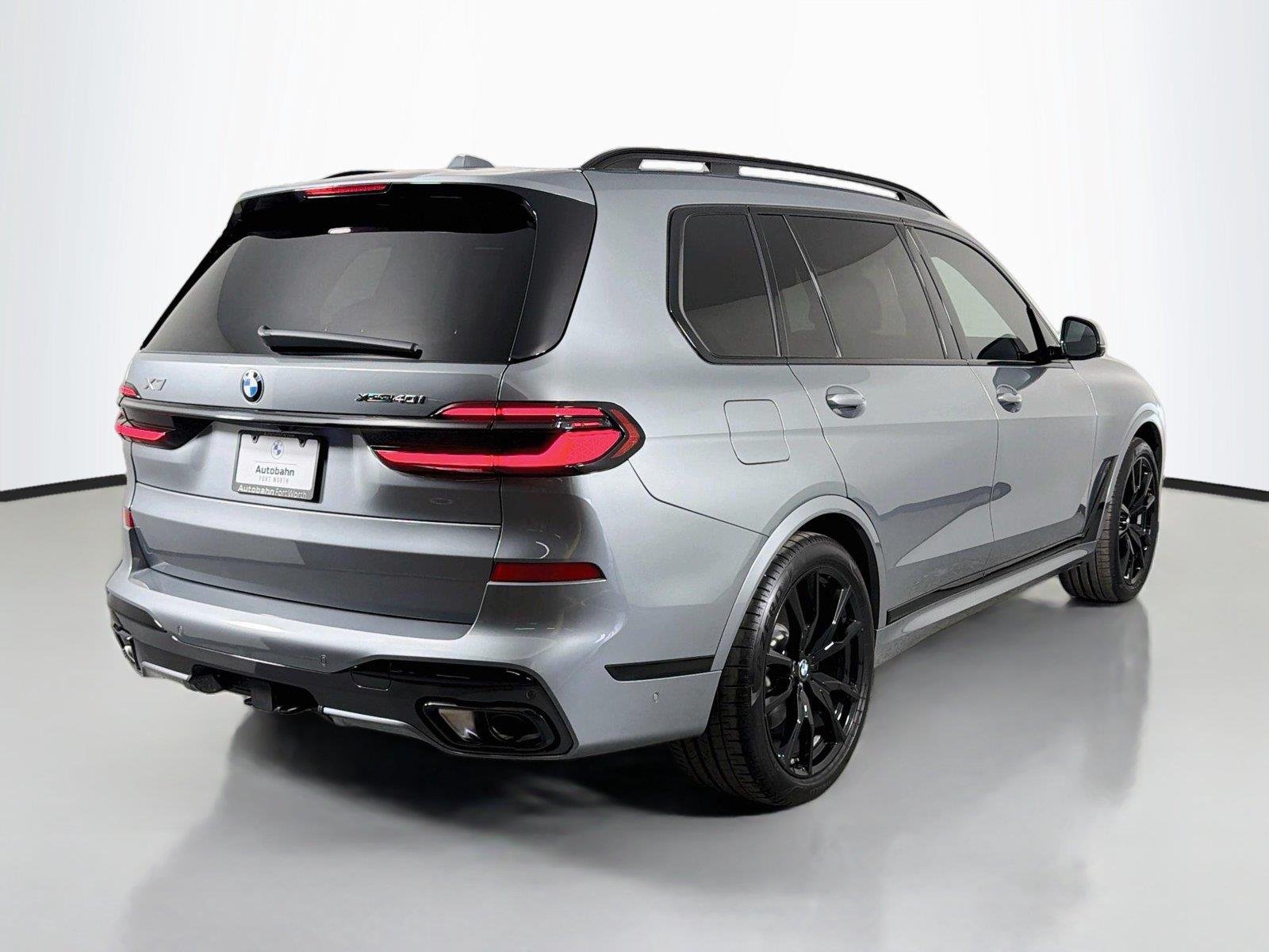New 2027 Skyscraper Grey Metallic BMW xDrive40i image 5