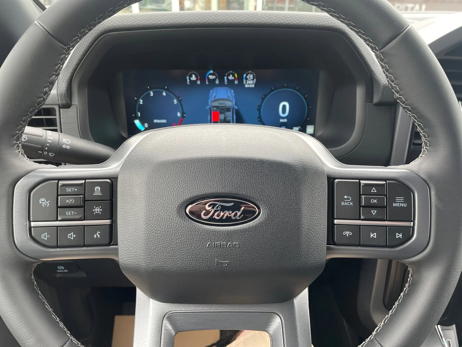 New 2026 Agate Black Metallic Ford XLT image 21