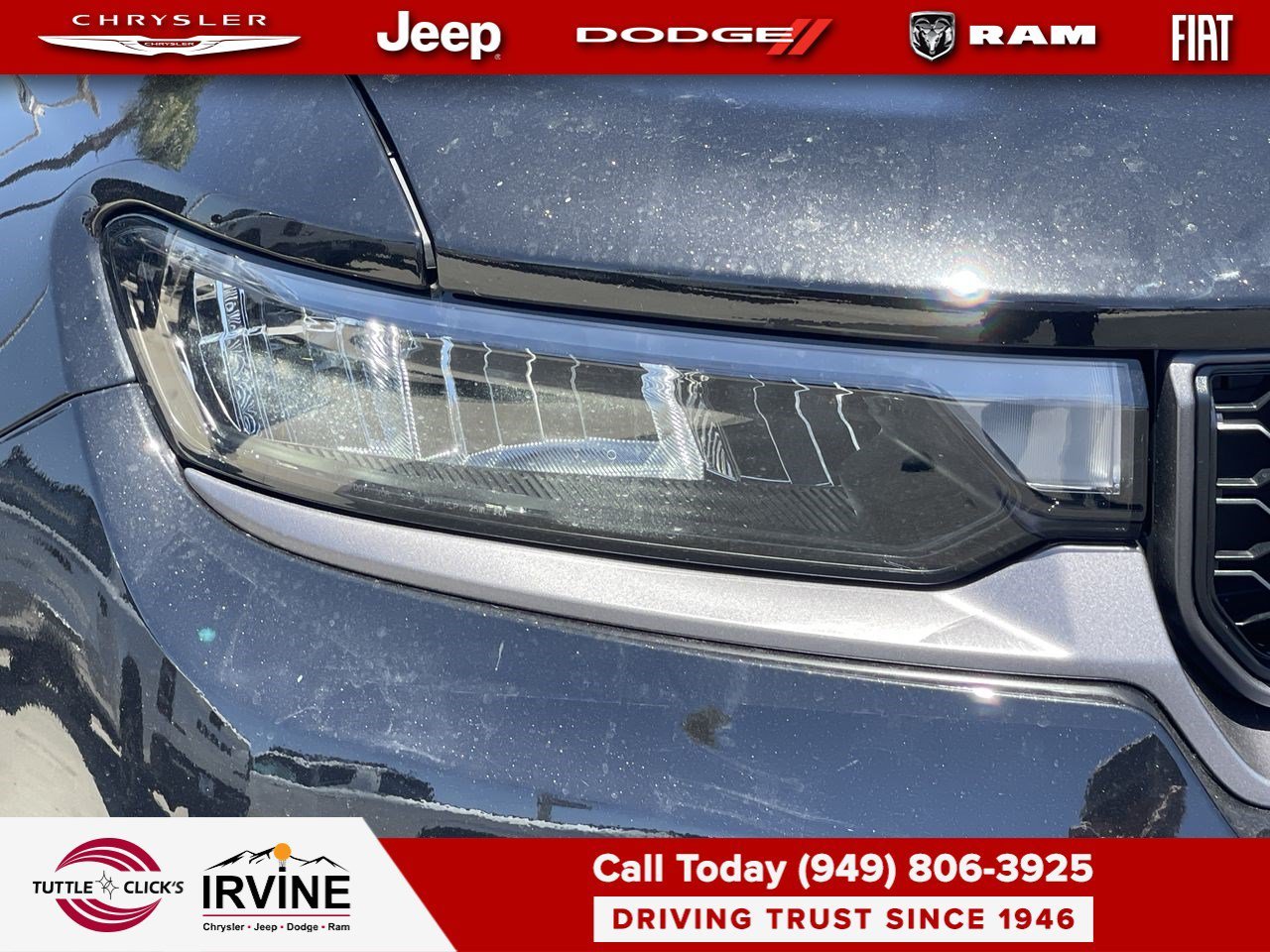New 2026 Diamond Black Crystal Pearl-Coat Exterior Paint Jeep 85th Anniversary Edition image 7
