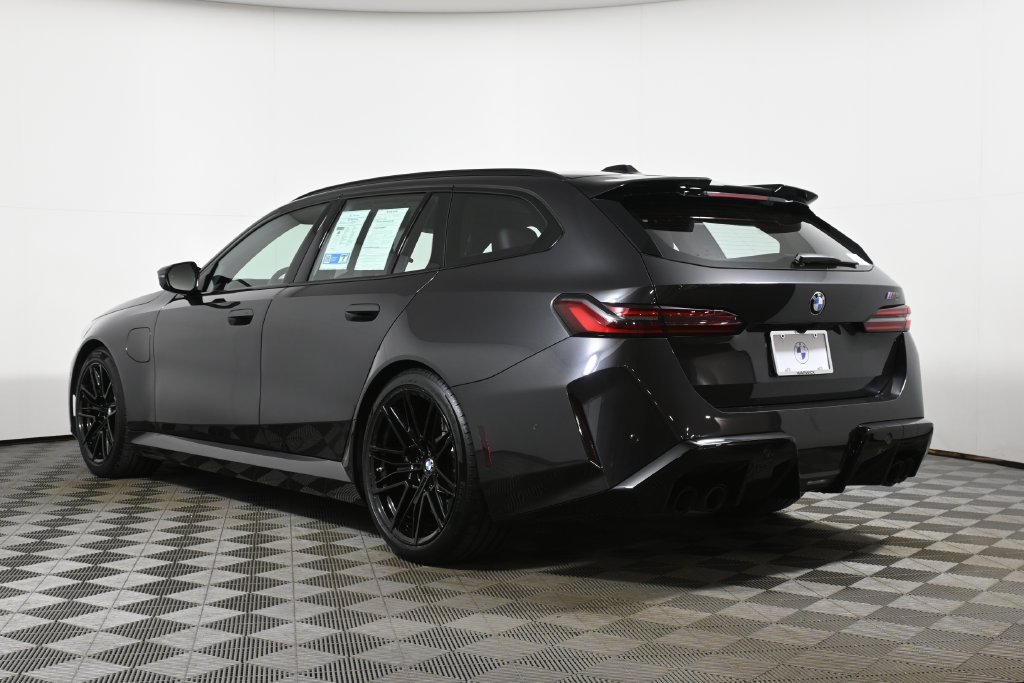 Used 2025 Dark Graphite BMW Base image 5