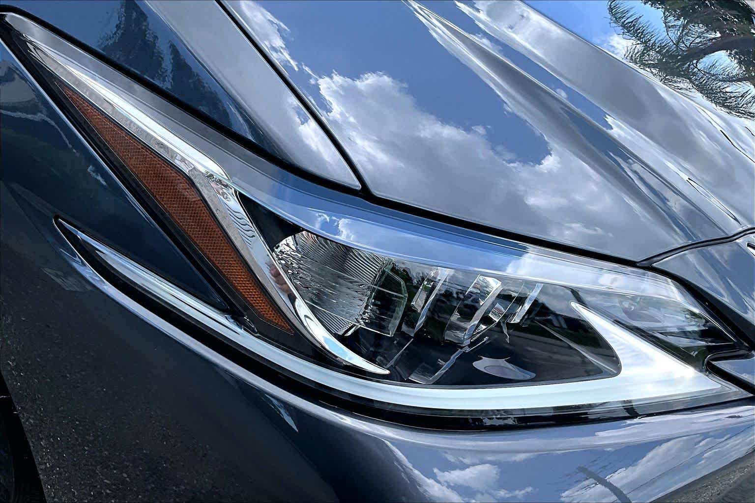 Used 2025 Cloudburst Gray Lexus  image 28