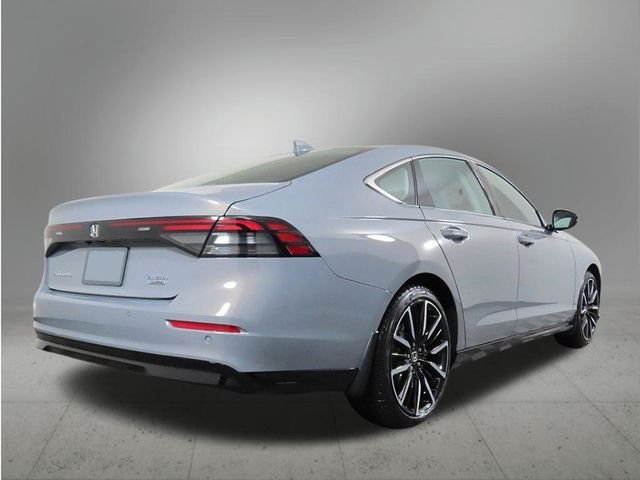 New 2026 Urban Gray Pearl Honda Touring image 5