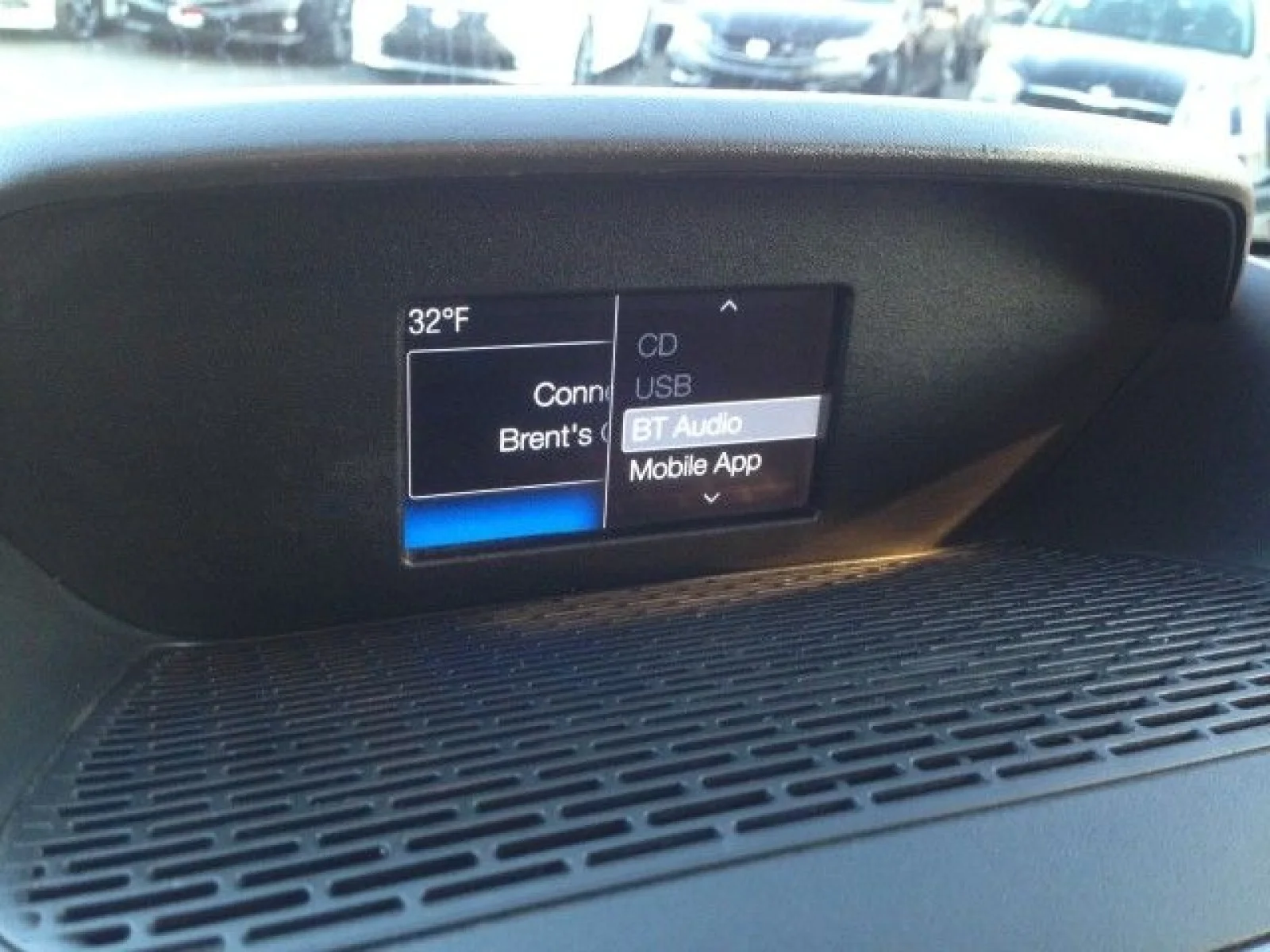 Used 2019 Oxford White Ford w/ rearCam image 46