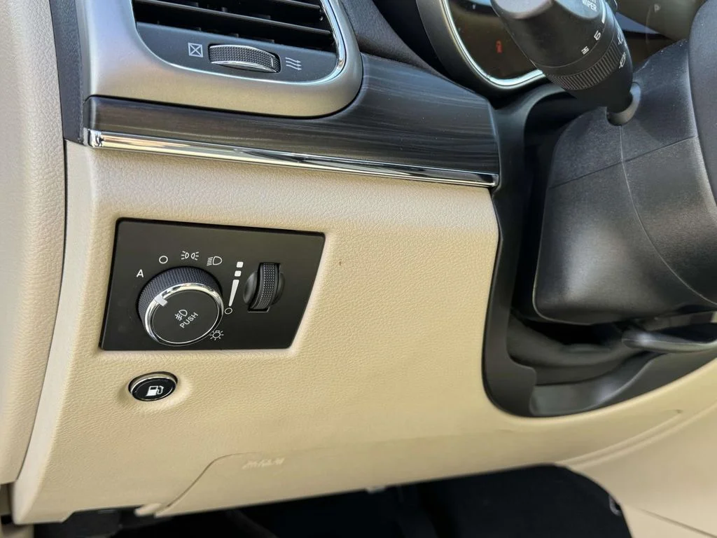Used 2021 Brown Jeep Limited image 28