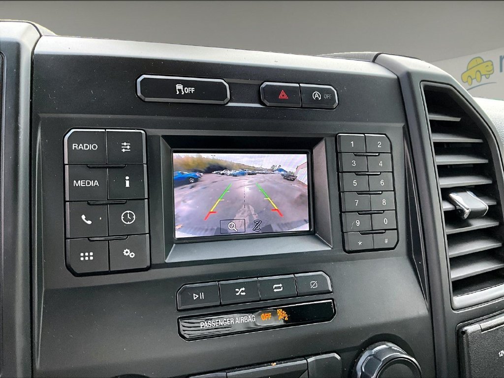 Used 2018 Oxford White Ford XL image 19