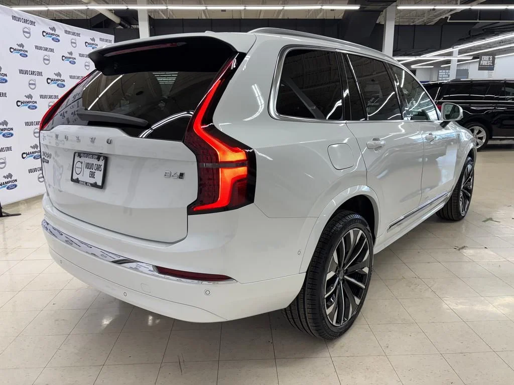 2026 Volvo XC90 Ultra - Photo 9