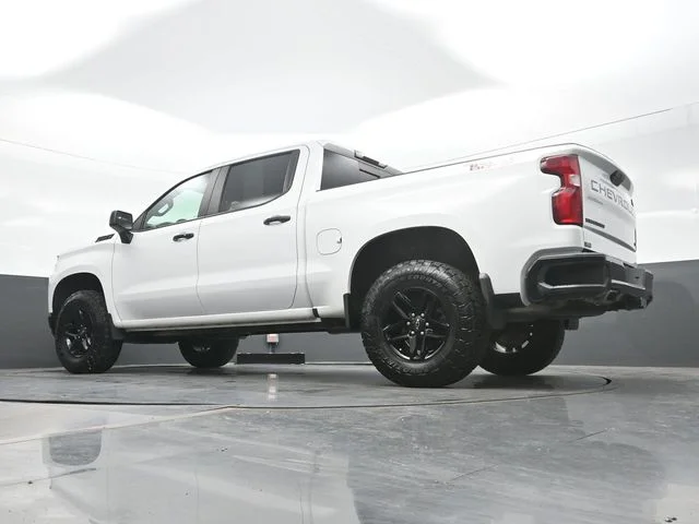 Used 2020 White Chevrolet LT Trail Boss image 19