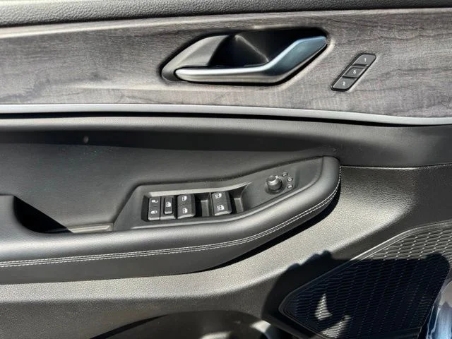 Used 2023 Black Jeep Limited image 13