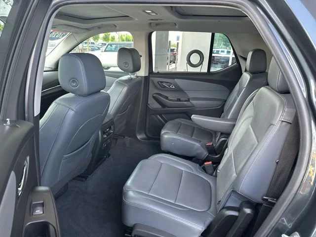 Used 2020 Gray Chevrolet 3LT image 24