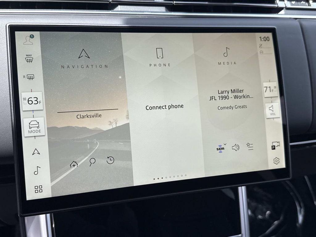 New 2026 Santorini Black Land Rover SE image 3