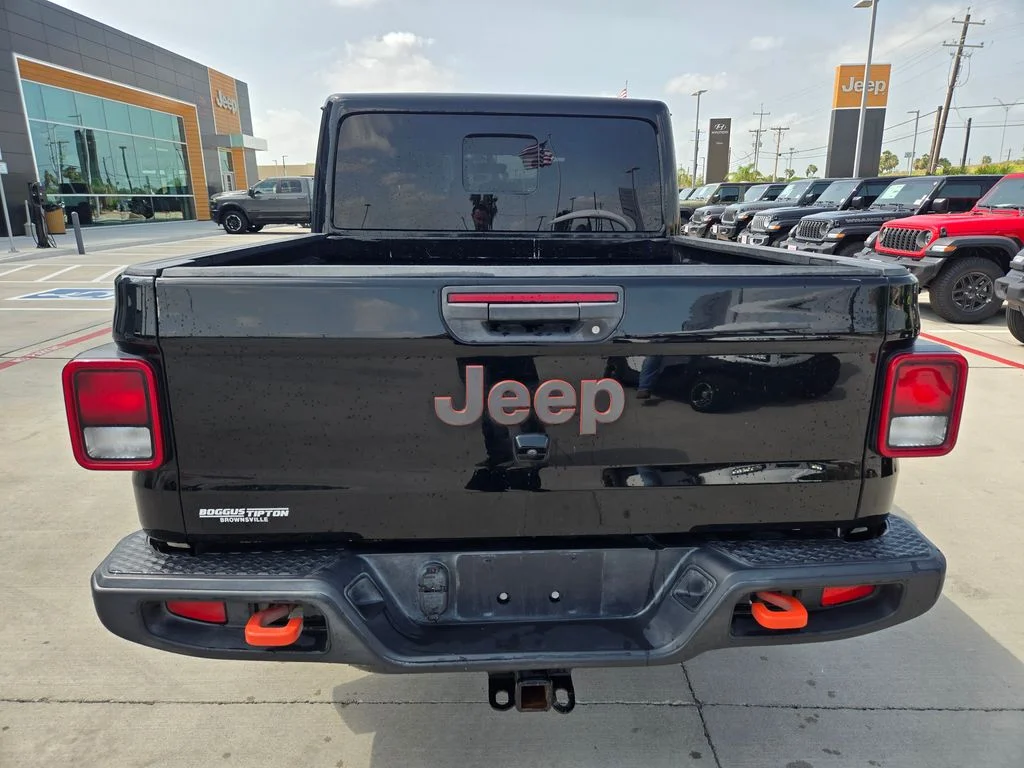 Used 2022 Black Jeep Mojave image 4