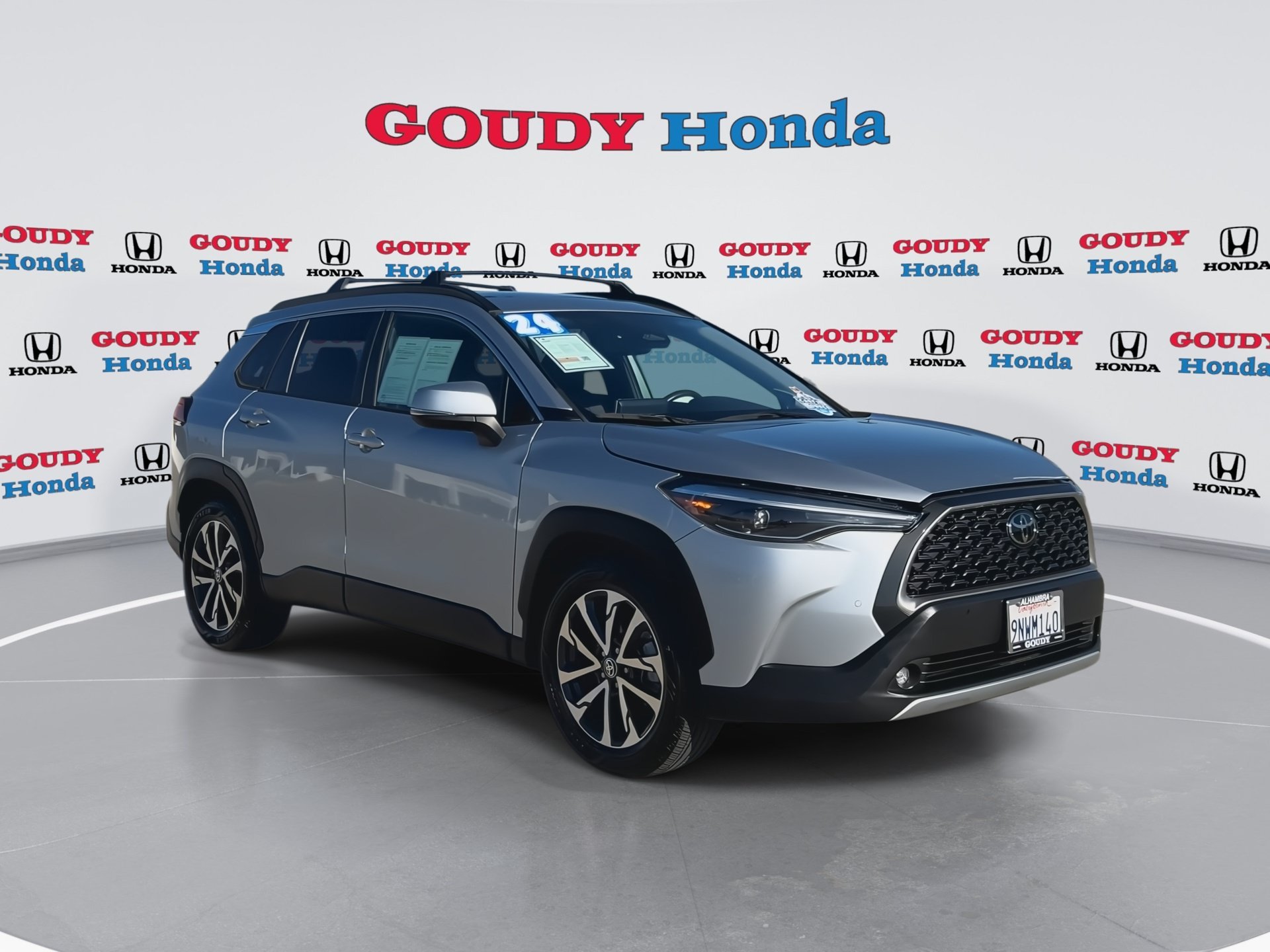 Used 2024 Sonic Silver Toyota XLE image 2