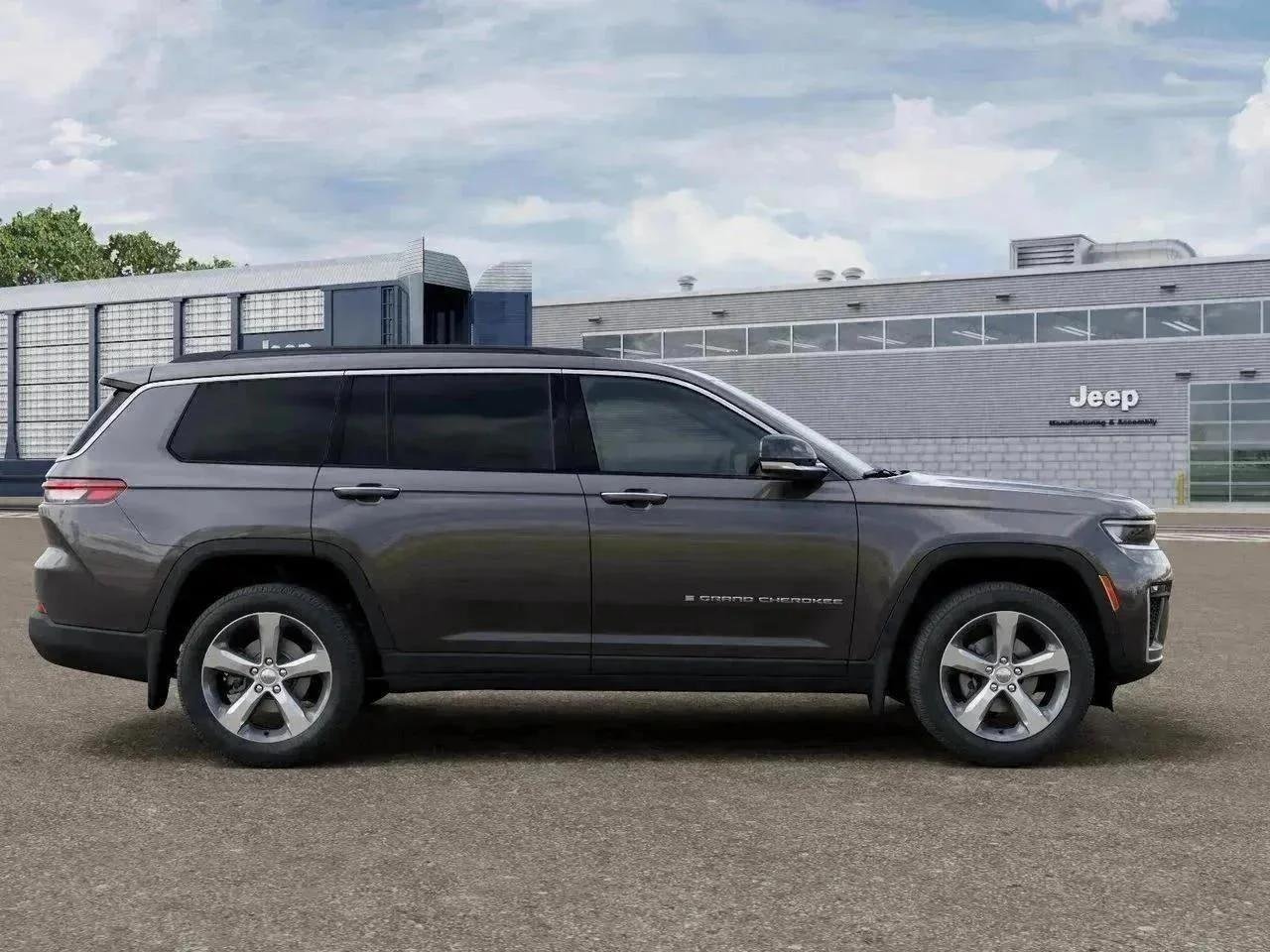 New 2026 Baltic Gray Metallic Clear-Coat Exterior Paint Jeep Limited image 47