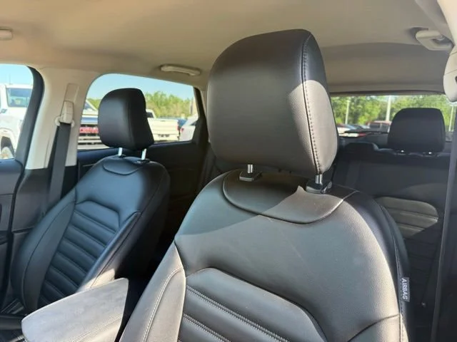 Used 2022 Black Ford SEL image 14