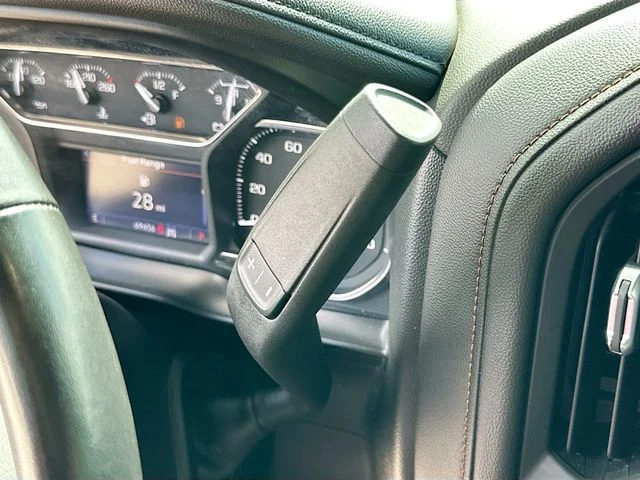 Used 2021 Black GMC AT4 image 16