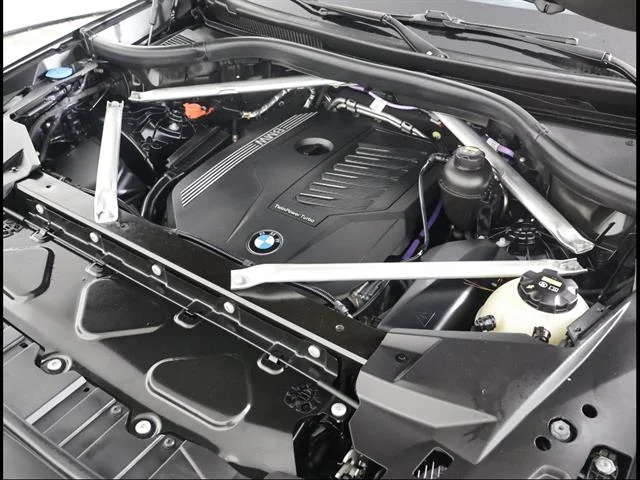 Used 2023 Carbon Black Metallic BMW sDrive40i image 11